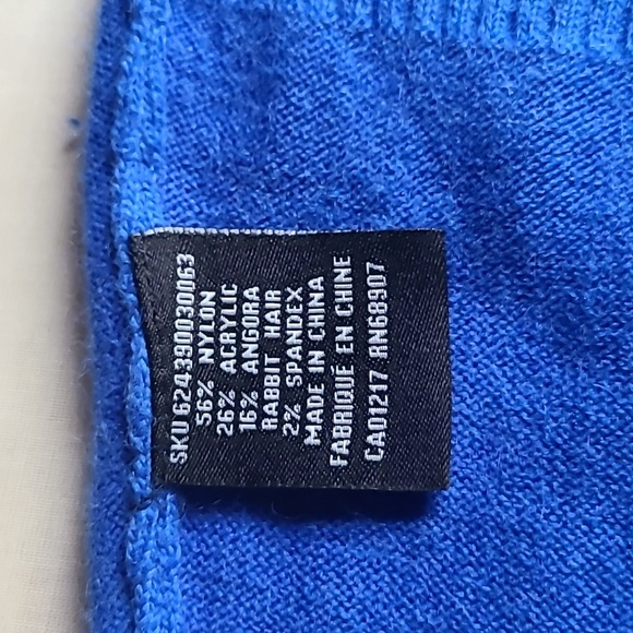 Luxurious boat neck sweater sz s - Picture 3 of 7